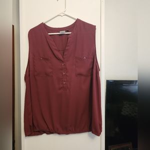 Womens sleeveless dress shirt